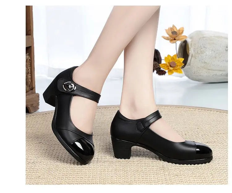 Round Women's Shoes – Genuine Leather with Soft Sole for Ultimate Comfort