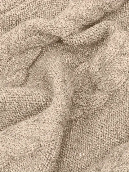 Valéria | Long Winter Cable-Knit Sweater