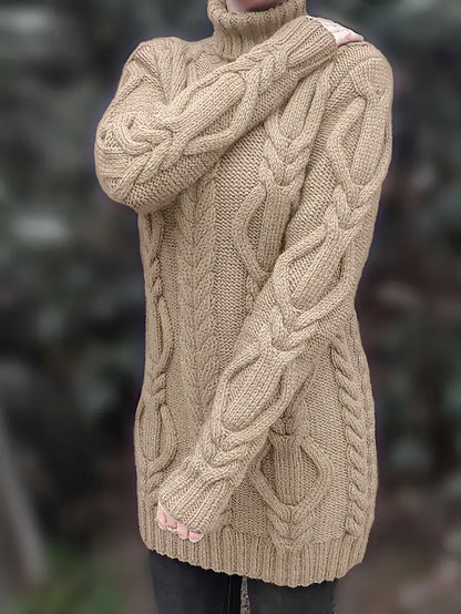 Valéria | Long Winter Cable-Knit Sweater