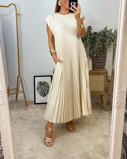Sorrel - Elegant Spliced Pleated Maxi Dress