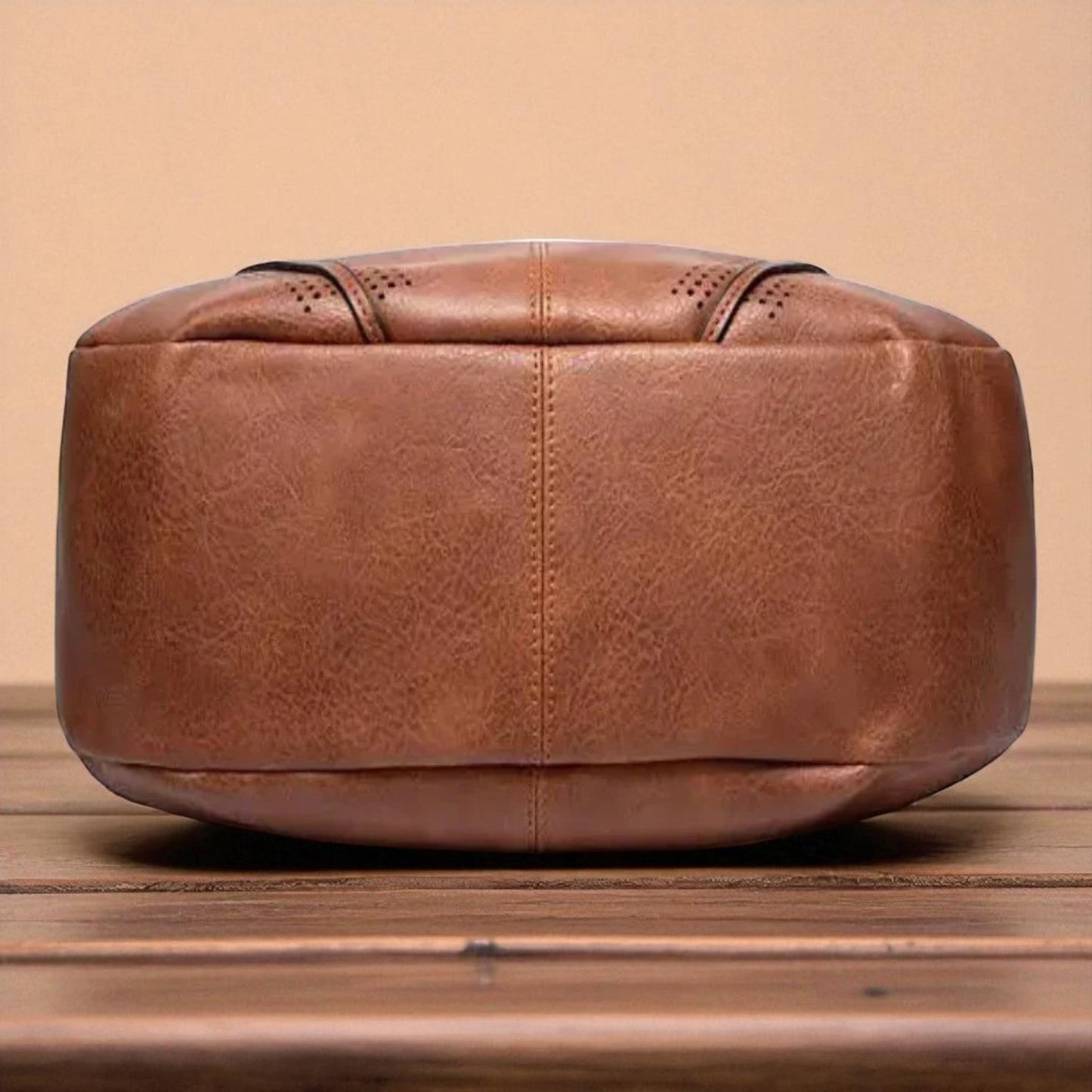Minerva Classic Shoulder Bag