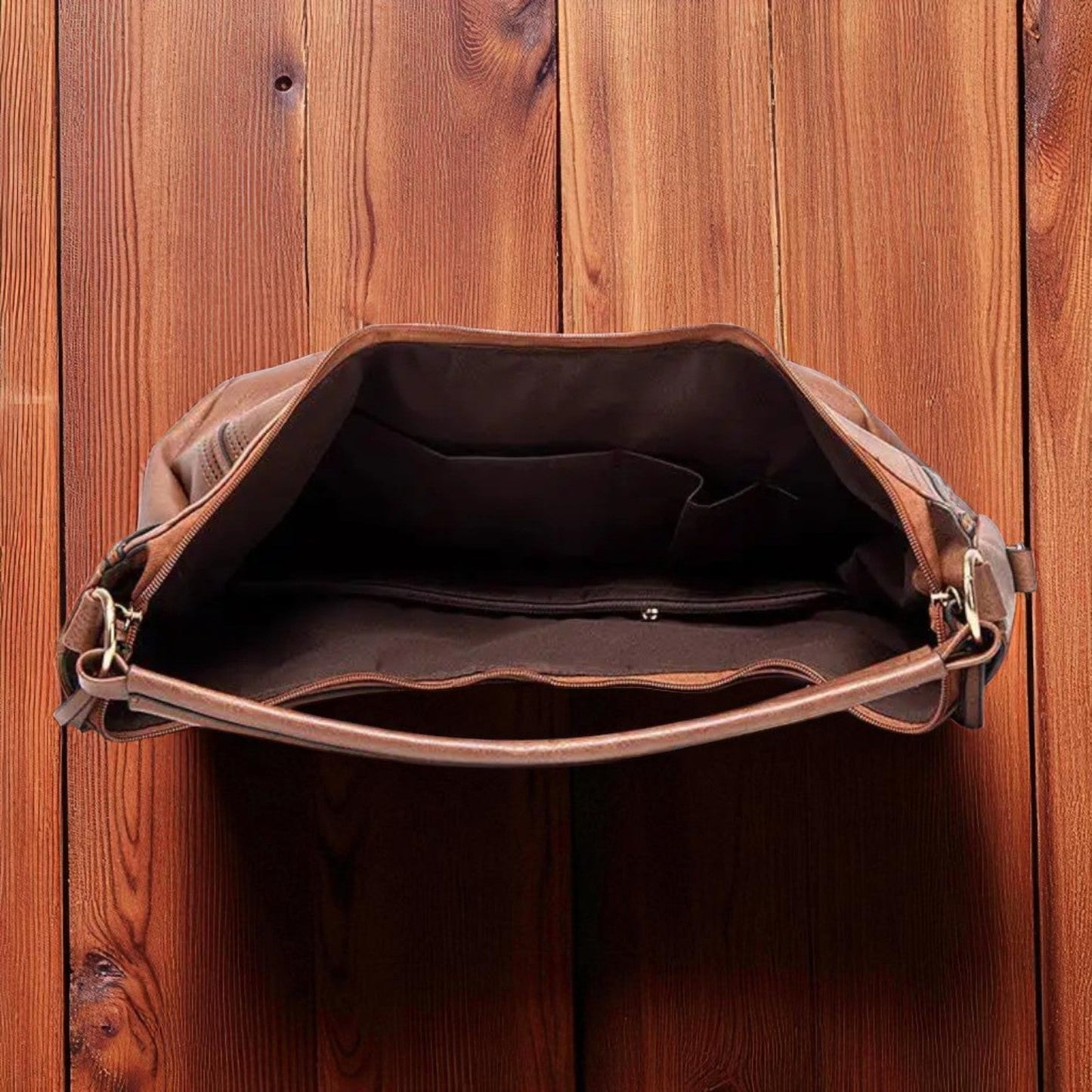 Minerva Classic Shoulder Bag