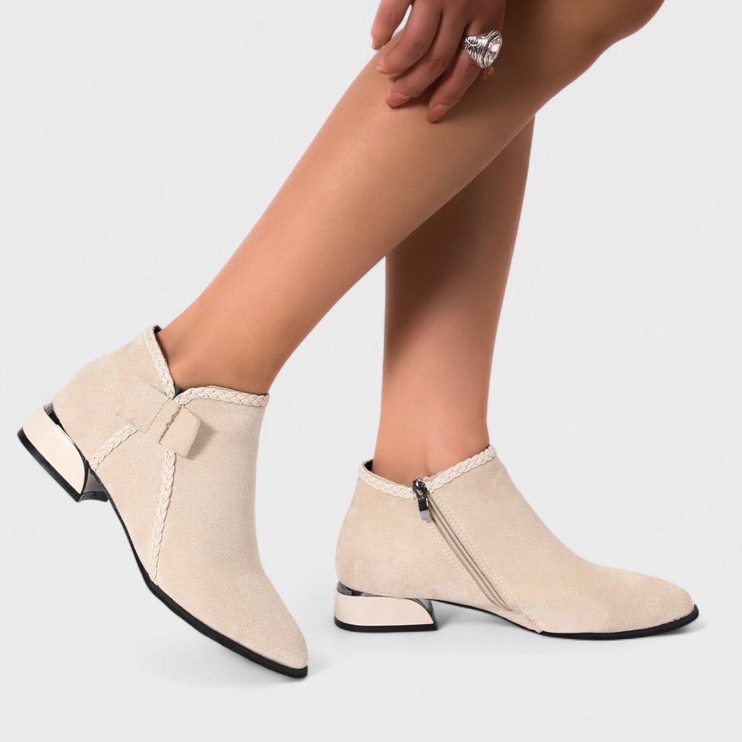 Modern Knit Boots for Everyday Style