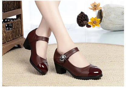 Round Women's Shoes – Genuine Leather with Soft Sole for Ultimate Comfort